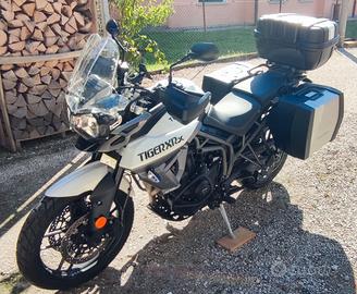 Triumph Tiger 800