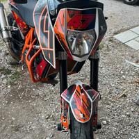 Ktm duke 690 depotenziata a libretto