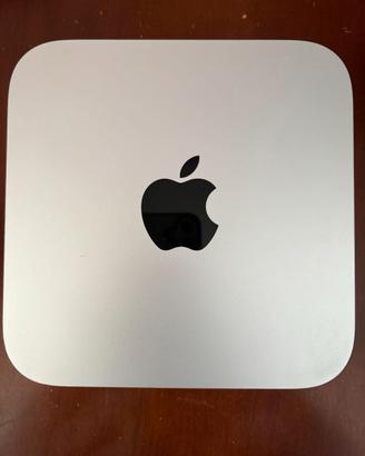 Mac Mini late 2012 con tastiera e mouse Apple