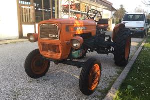 Trattore Fiat 215