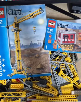 LEGO City 7905 Gru a Torre + 7905-1 casetta operai