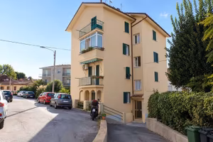 TRILOCALE CON BALCONE ZONA GRAZIE DI ANCONA