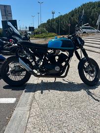 Special café racer su base Virago 250