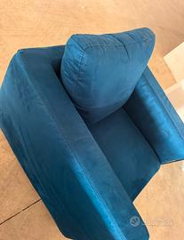 Poltrona in velluto blu