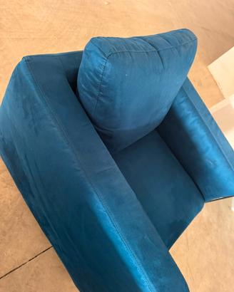 Poltrona in velluto blu