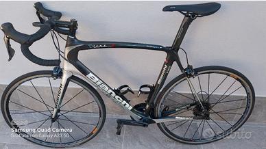 Bici da corsa bianchi oltre xr2