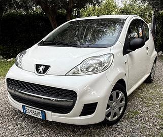 Peugeot 107 2011
