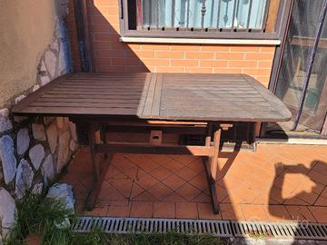 Tavolo da giardino