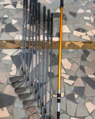 Set golf in grafite con mazza raccogli palline