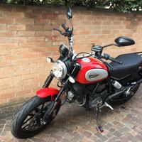 Ducati Scrambler - 2018 Icon red