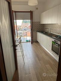 Nuovo, sul lungomare, fresco