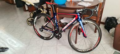 Bici da corsa merida reacto 6000 team bahrain