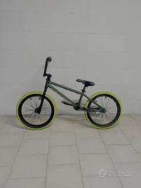 BMX Freestyle Decathlon - Pronta all’uso!