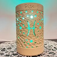 Lampada con incisione segno zodiacale pesci