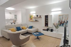 Rifinito appartamento con piscina