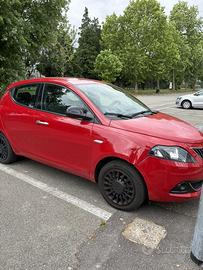 Lancia ypsilon gpl 1.2