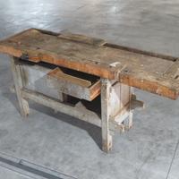 Banco da falegname completo di due morse