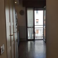 Monolocale luminoso con balcone - Porta Romana