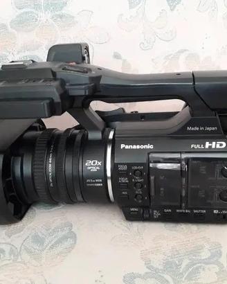 Panasonic AG-AC 30 full hd