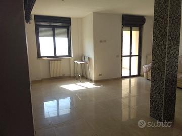 Q.re Paolo VI-Rifinito 4 vani ed accessori