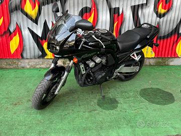 Yamaha FZS 600 FAZER FINANZIAMENTO A TASSO 0 NO AN