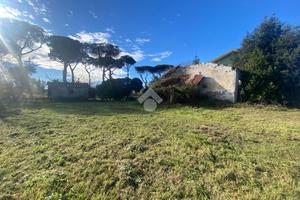 PORZIONE DI BIFAMILIARE A LATINA