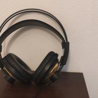 Cuffie AKG K121S