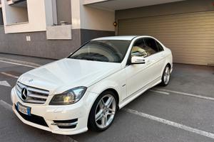 MERCEDES C300 4 Matic AMG