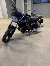 Moto Guzzi V7 IV Special 100^Anniversario