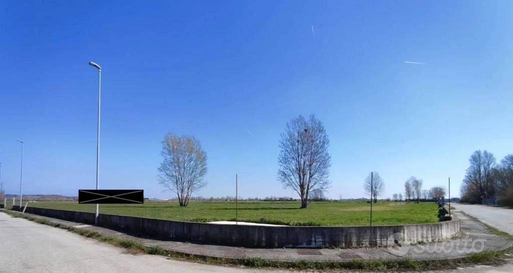 Immobile in asta di 44291 m² a Volta Mantovana - Vista 3