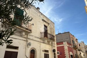 CASA INDIPENDENTE A POLIGNANO A MARE