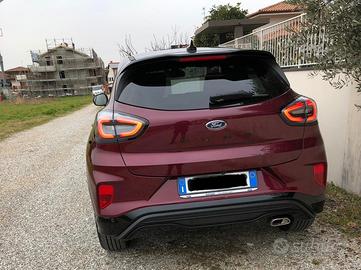FORD PUMA VIVID RED EDITION – PARI AL NUOVO