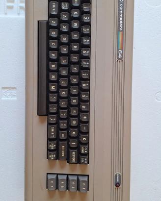 COMMODORE 64 Microcomputer con alimentatore origin