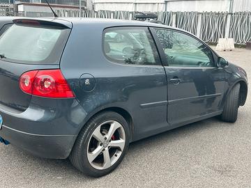 Golf 1.6 anno 2006
