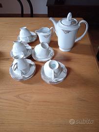 Sevizio da te o caffè in porcellana