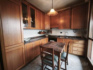 CUCINA COMPLETA CON PIANO COTTURA E FORNO