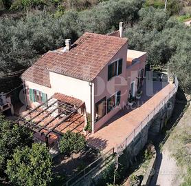 Villa singola Finale Ligure [Cod. rif 0040VRG]