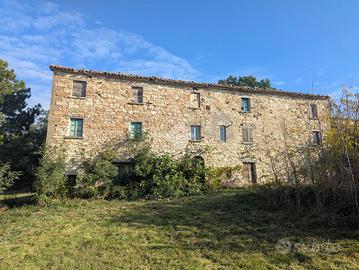 RUSTICO A MONTE CERIGNONE