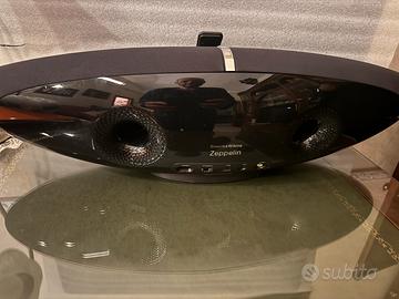 Zeppelin Air B&W