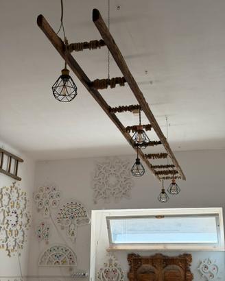 Lampadario scala in legno antica 430cm