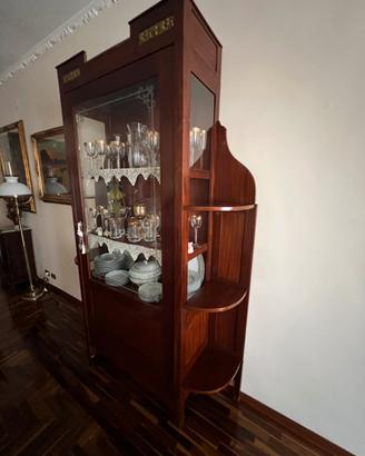 Credenza antica 900