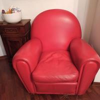 Poltrona Frau in pelle rossa mod. Vanity Fair