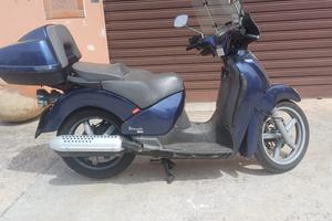 Scarabeo 125 GT