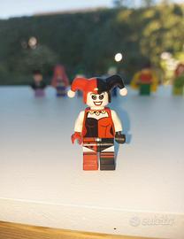 Lego Batman Harley Quinn Minifigure con accessorio