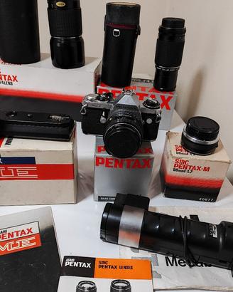 Pentax ME con obiettivi+accessori 