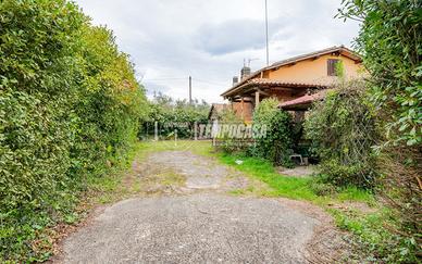 VILLA UNIFAMILIARE CON 500 MQ DI GIARDINO E BOX DO