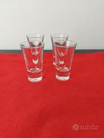 bicchieri liquore