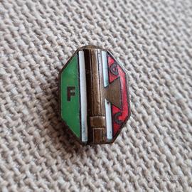 Spilla Distintivo Fascismo Fascista FGC Mussolini