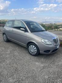 Lancia y 1.3
