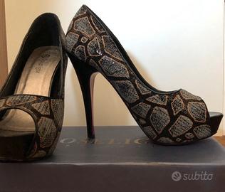 Scarpe con tacco